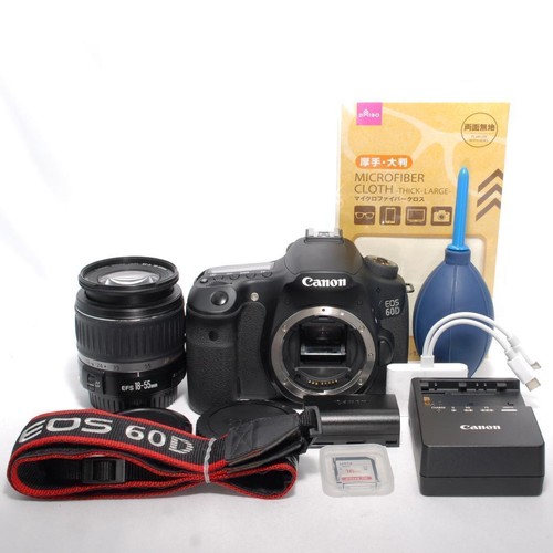 Kit fotocamera reflex digitale